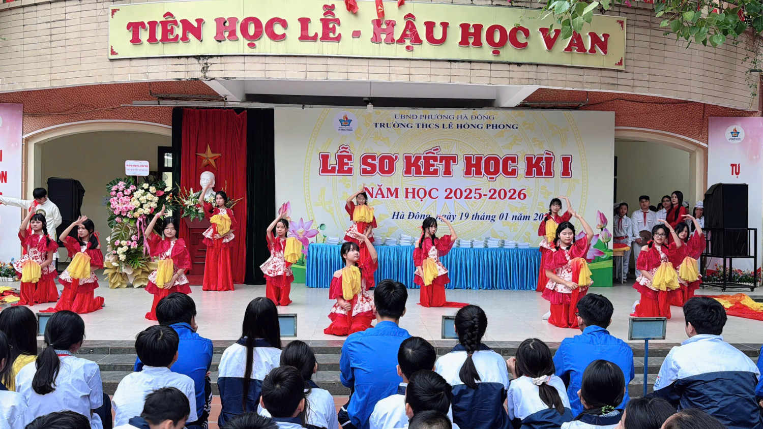 z7444811434887 8c5a4cbb01932bba8a8f0cd5b2c5fe4e